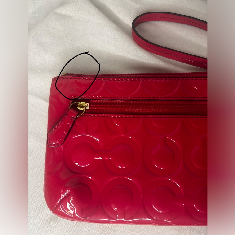 COACH Peyton Signature Embossed Patent Leather Hot Pink Wristlet Clutch Auth GUC - Picture 12 of 15